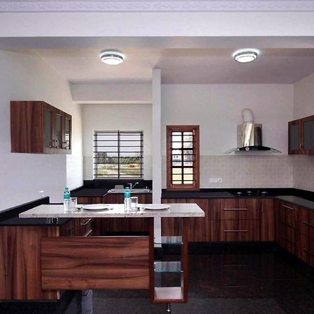 Zions Hotel And Apertment Devanahalli Εξωτερικό φωτογραφία